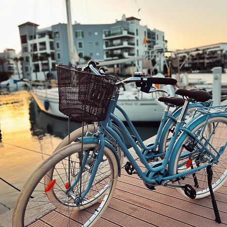 La Maison Bateau Sotogrande Сан Роке Екстериор снимка